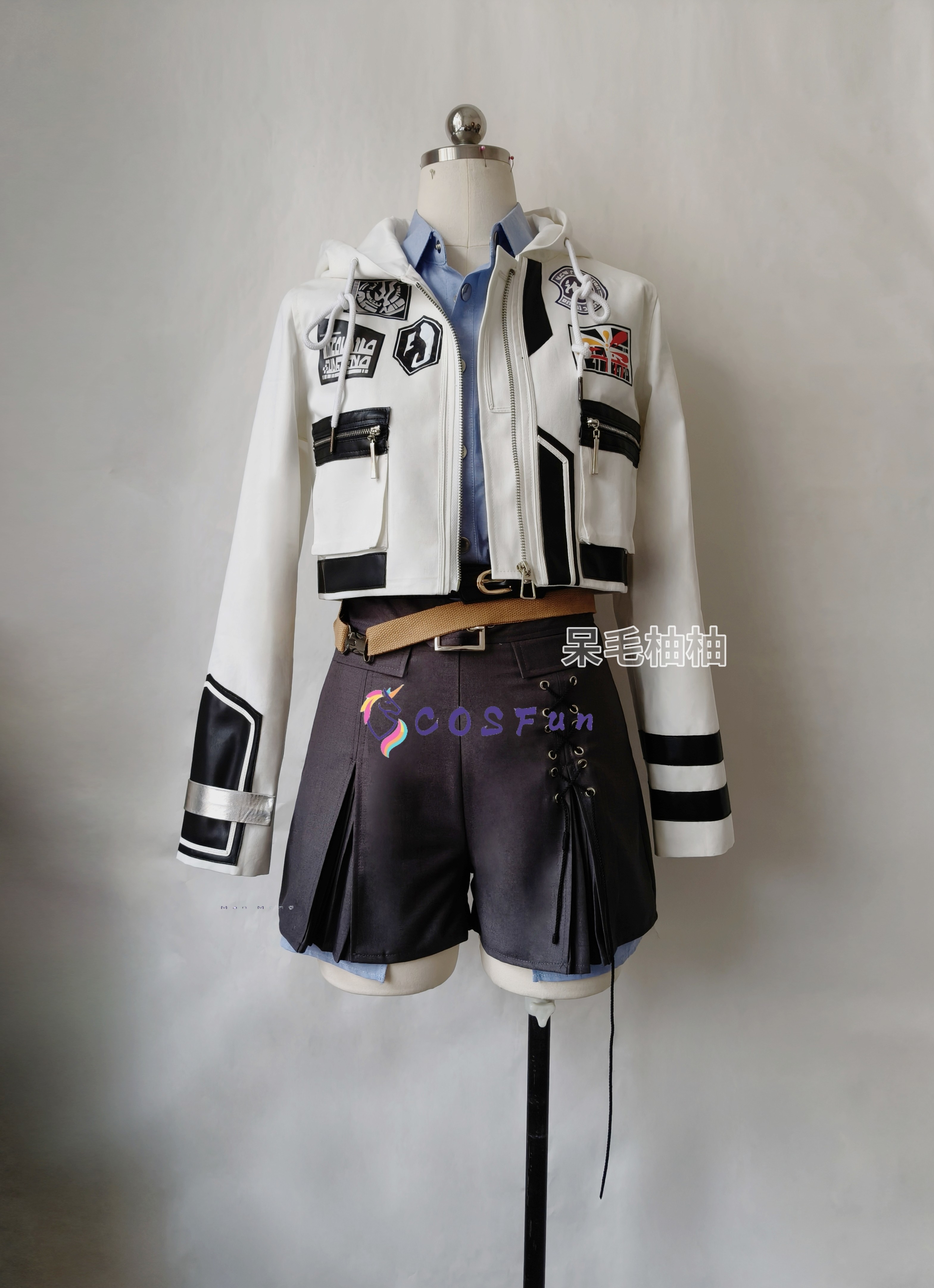 Love and Deepspace Heroine Sil - Anime Cosplay Show 评论和价格